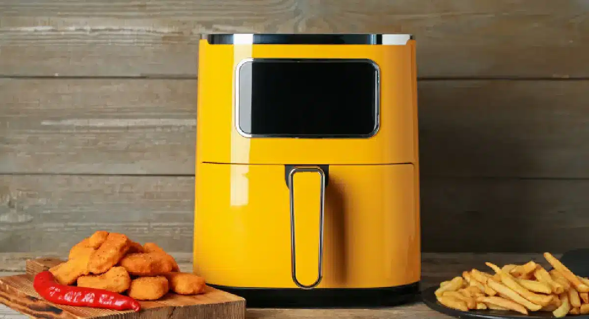 It is suitable for content about non-toxic air fryers, PFAS-free cooking, safer kitchen appliances, and easy-clean air fryer features.